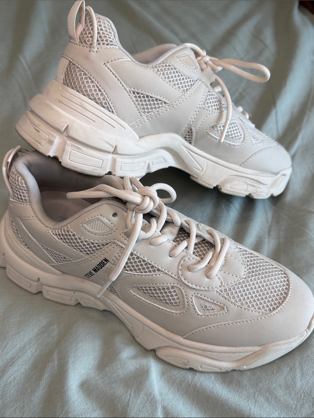 Steve Madden Women's Off-White Chunky Lace-Up Sneakers